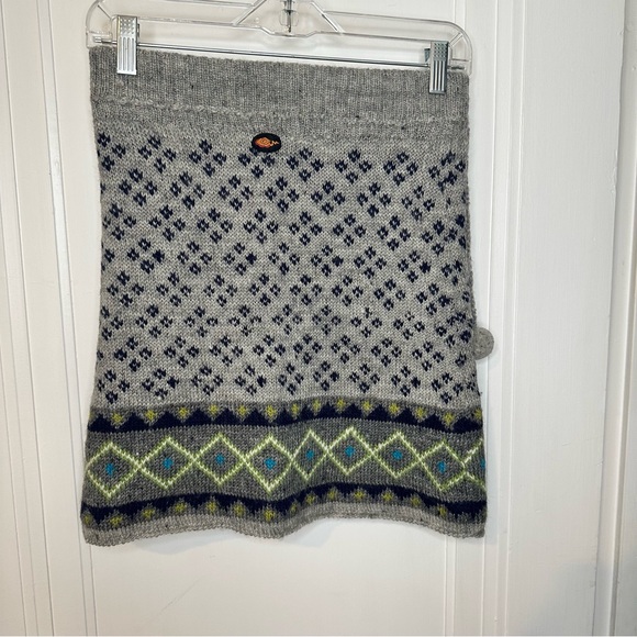 Everest designs skirt size S hand made in Nepal 100% wool, lining 100% acrylic - Picture 2 of 7
